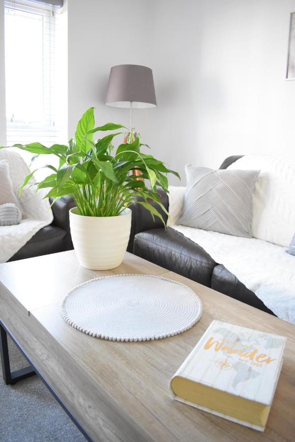 Maya Boutique Inn - Garden Wythenshawe Zewnętrze zdjęcie