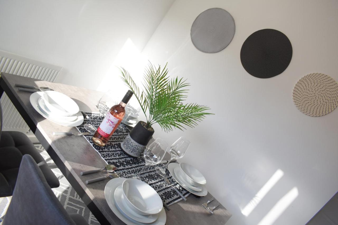 Maya Boutique Inn - Garden Wythenshawe Zewnętrze zdjęcie